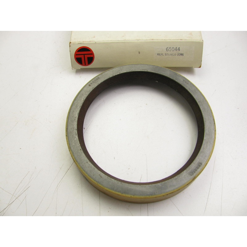 Triseal 65044 Wheel Seal - 6.256'' OD X 5.000'' ID X 1.375'' Wide