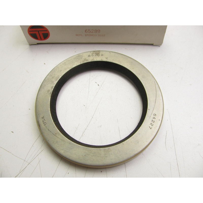 Triseal 65289 Wheel Seal - 4.816'' OD X 3.625'' ID X 0.921'' Wide