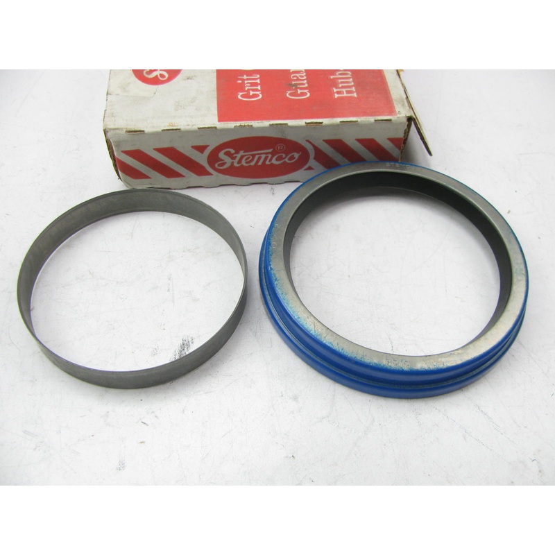 Stemco 392-9003 Wheel Seal - 5.756'' OD X 4.50'' ID X 0.960'' Wide