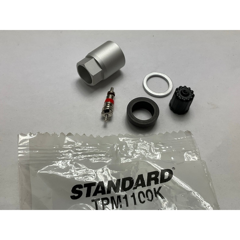 Standard Motor Products TPM1100K TPMS Tire Pressure Monitor Sensor Kit