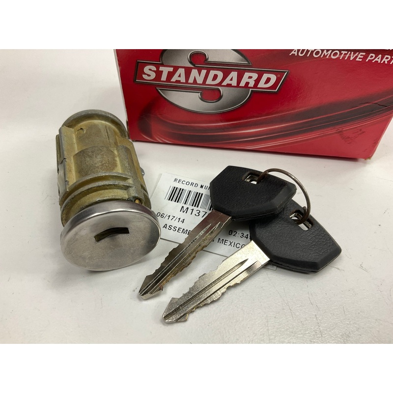 Standard Motor Products US322L Ignition Lock Cylinder & Keys