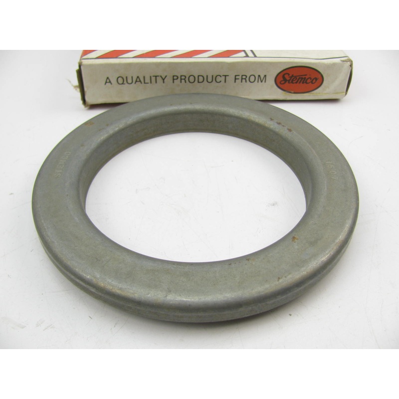 Stemco 315-1507 Wheel Seal Deflector Ring - 4.127'' OD X 4.000'' Shoulder X 0.603''