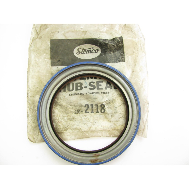 Stemco 320-2118 Trailer Axle Wheel Oil Seal - 5.753'' OD X 4.480'' ID X 1.000''