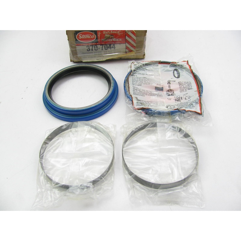 Stemco 370-7044 Wheel Seal Kit - 5.763'' OD X 4.375'' ID X 1.000'' Wide