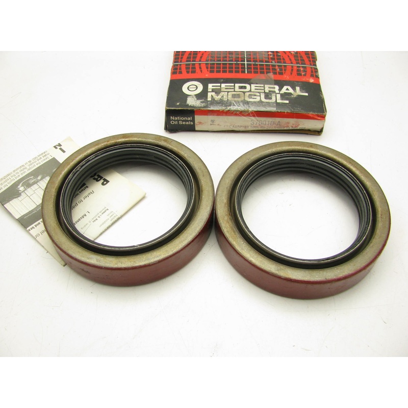 (2) National 370010A Front Wheel Seal For 1998-1999 Freightliner MT45