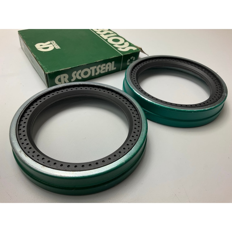 (2) Chicago Rawhide 39425 Wheel Seals - 5.507'' OD X 3.937'' ID X 0.875''