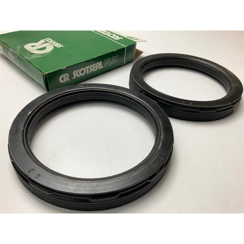 (2) Chicago Rawhide 45097 Wheel Seals - 5.756'' OD X 4.500'' ID X 0.96'' W