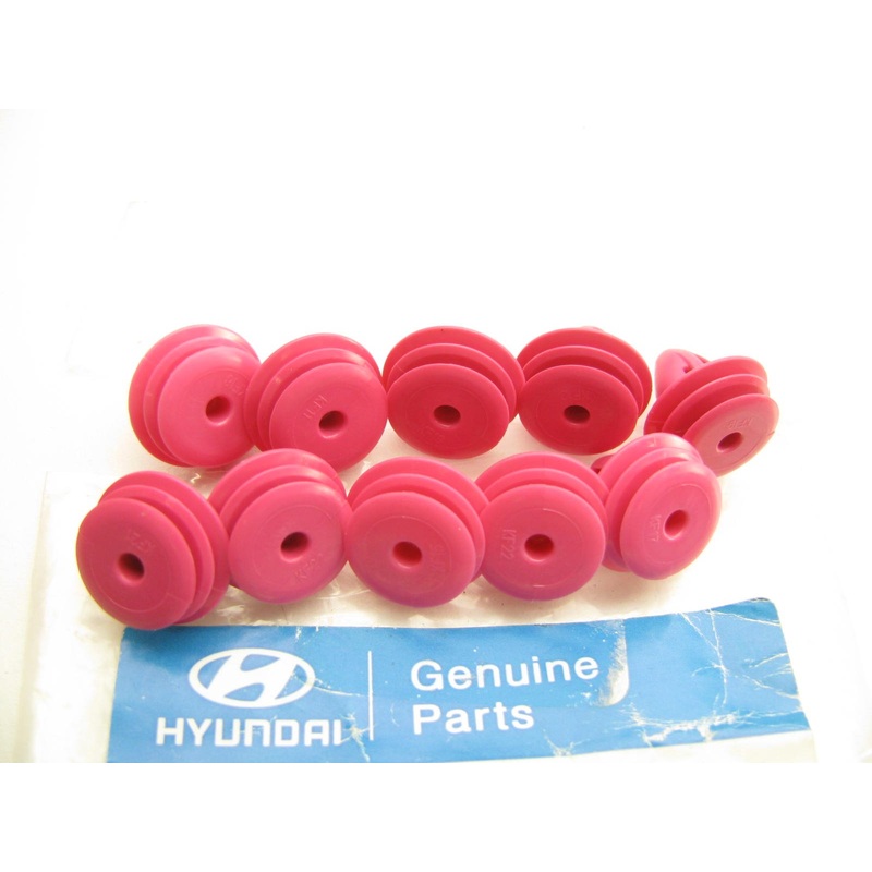 (10) NEW GENUINE Front Door Panel Trim Retaining Clips 8231527000