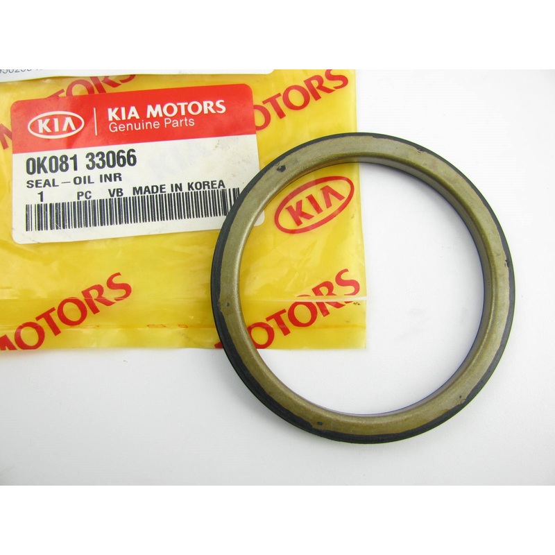 Front Inner Wheel Dust Seal OEM For 2009-2010 Kia Sportage 4WD ONLY 0K08133066