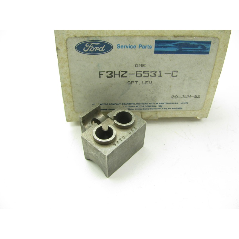 Ford F3HZ-6531-C Rocker Arm Shaft Stand Support